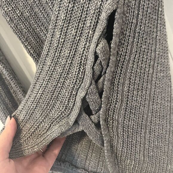 Pink Republic Gray Knit Sweater Twist Detail Size XS - Picture 4 of 6